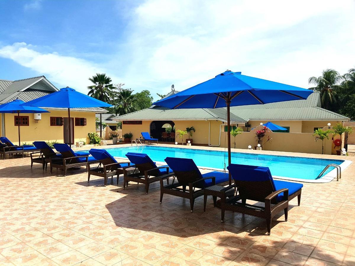 גרנד אנס Britannia Hotel מראה חיצוני תמונה