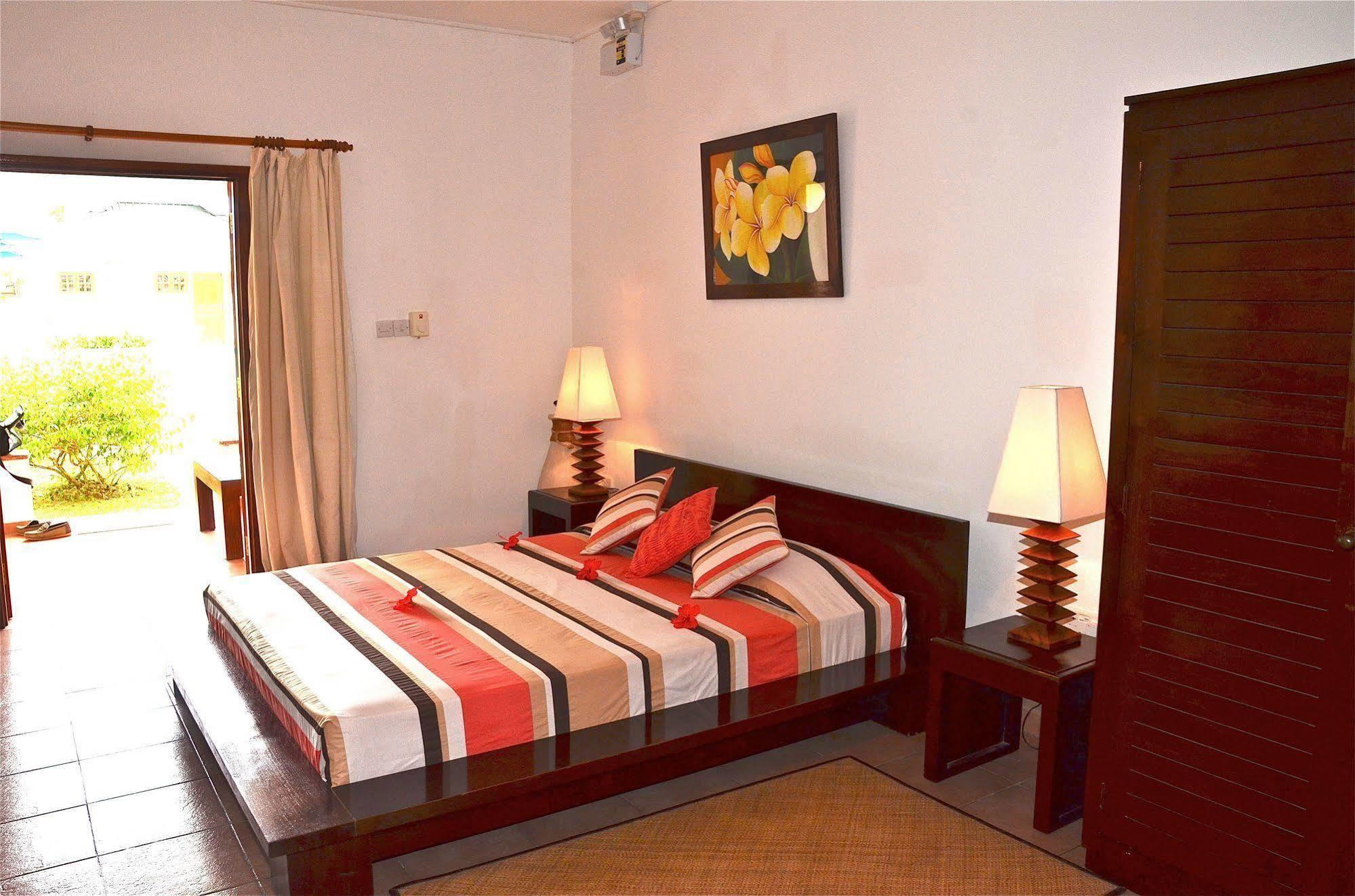 גרנד אנס Britannia Hotel מראה חיצוני תמונה